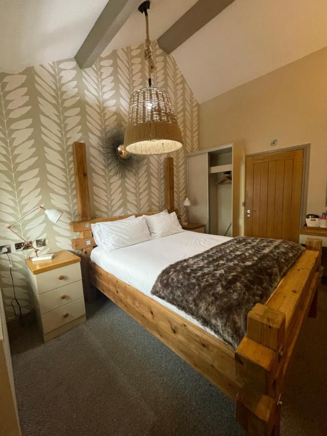 The Wheatsheaf Inn Onneley Екстер'єр фото
