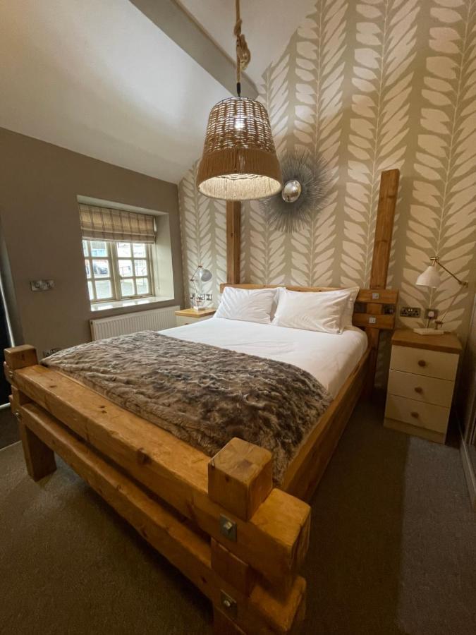 The Wheatsheaf Inn Onneley Екстер'єр фото