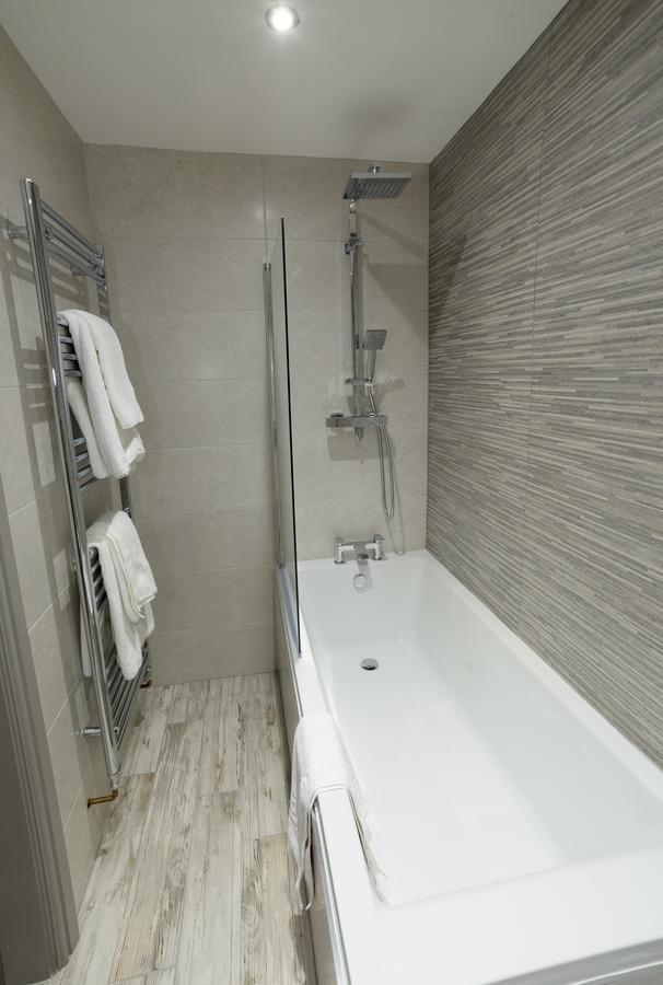The Wheatsheaf Inn Onneley Екстер'єр фото