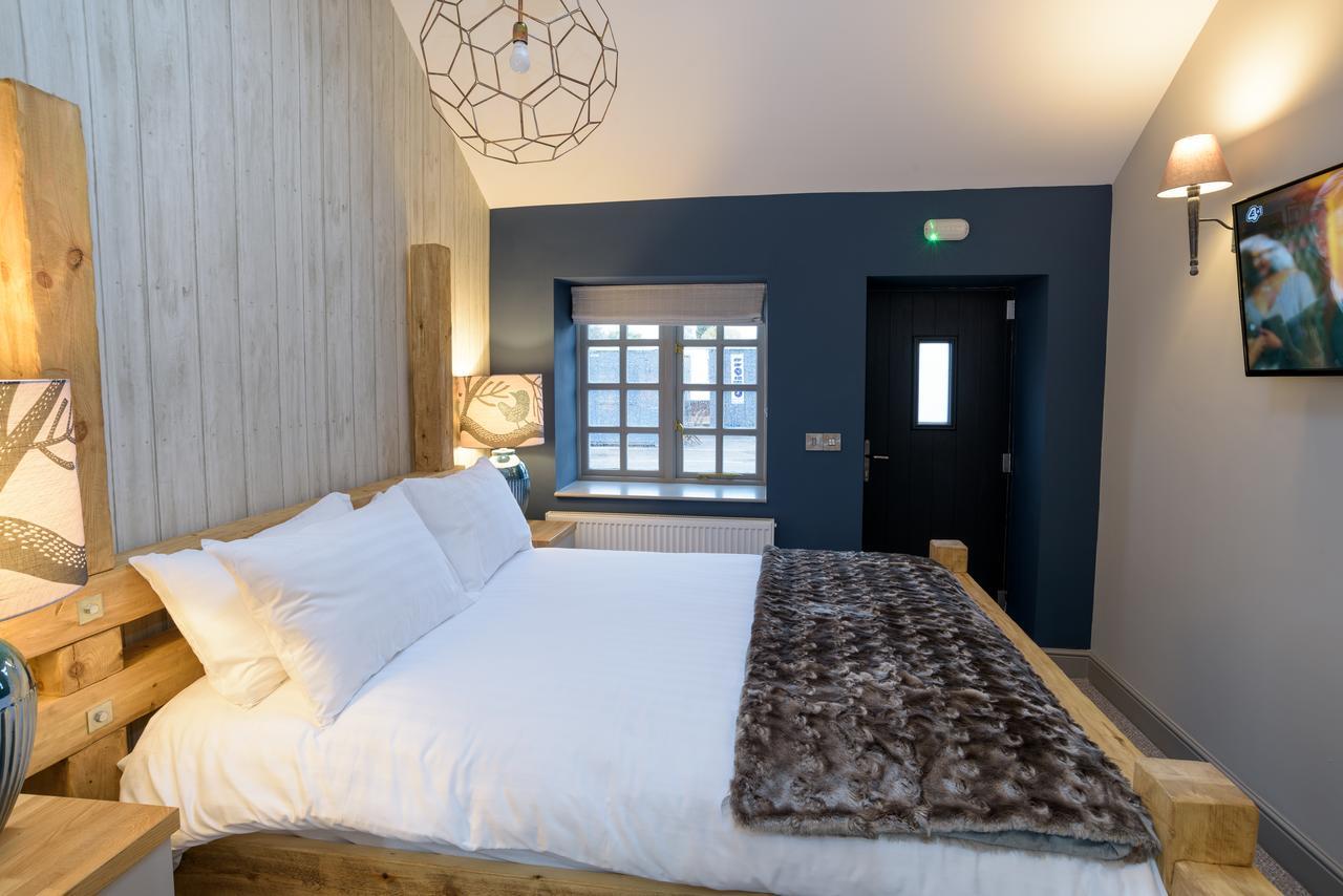 The Wheatsheaf Inn Onneley Екстер'єр фото